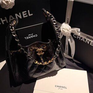 Classic CHANEL Bag: A Stylish and Versatile Choice for Elegance
